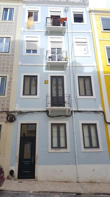 Apartment With Private Garden - Central Location Lisboa Dış mekan fotoğraf